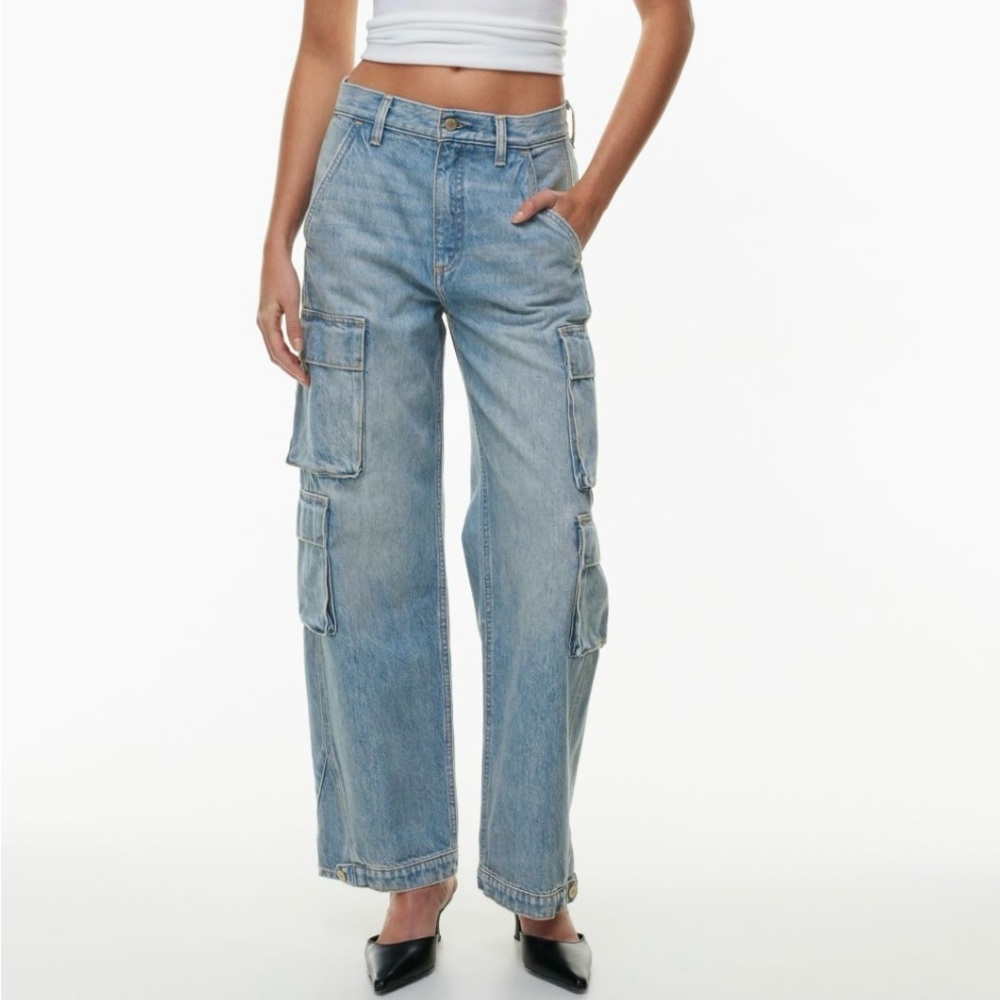Aritzis- The '90s Millie Hi-Rise Cargo Jean. Size 27
